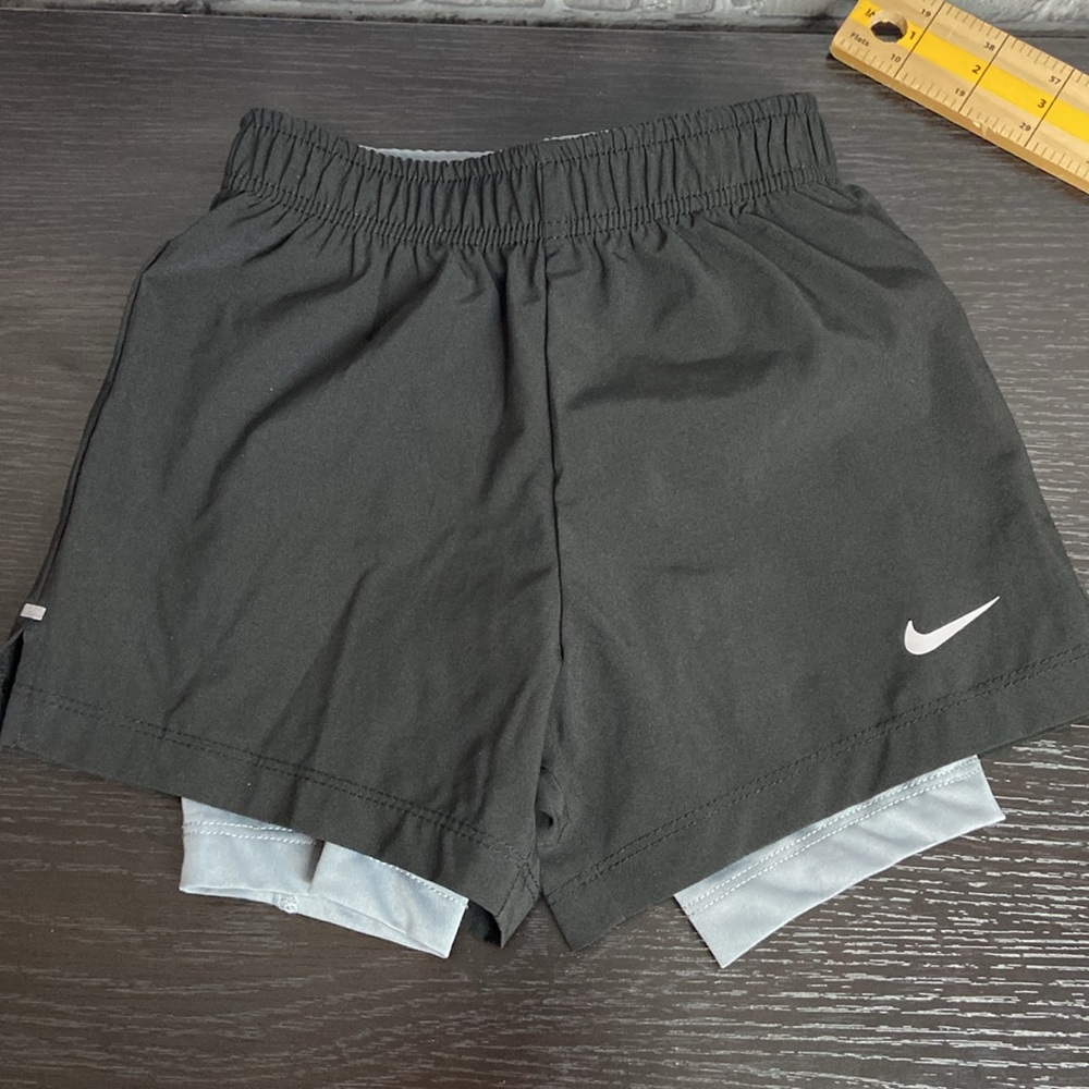 Nike - Picture 8 of 8